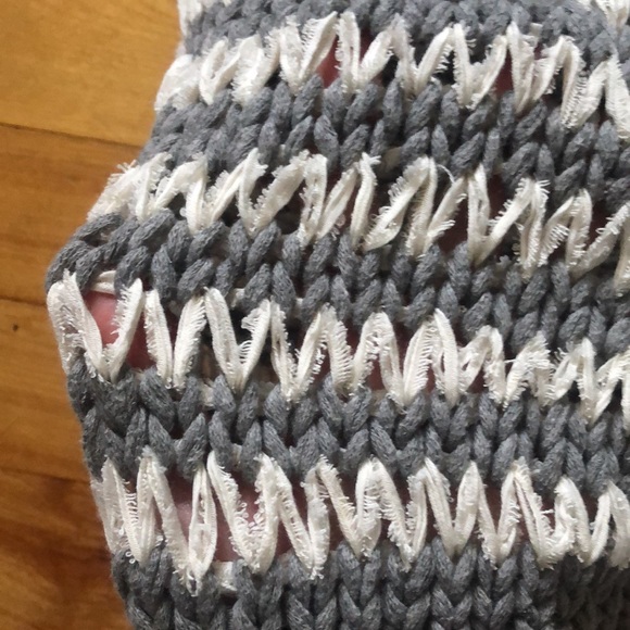 Great condition IRO off shoulder open knit sweater size XS - Picture 9 of 9